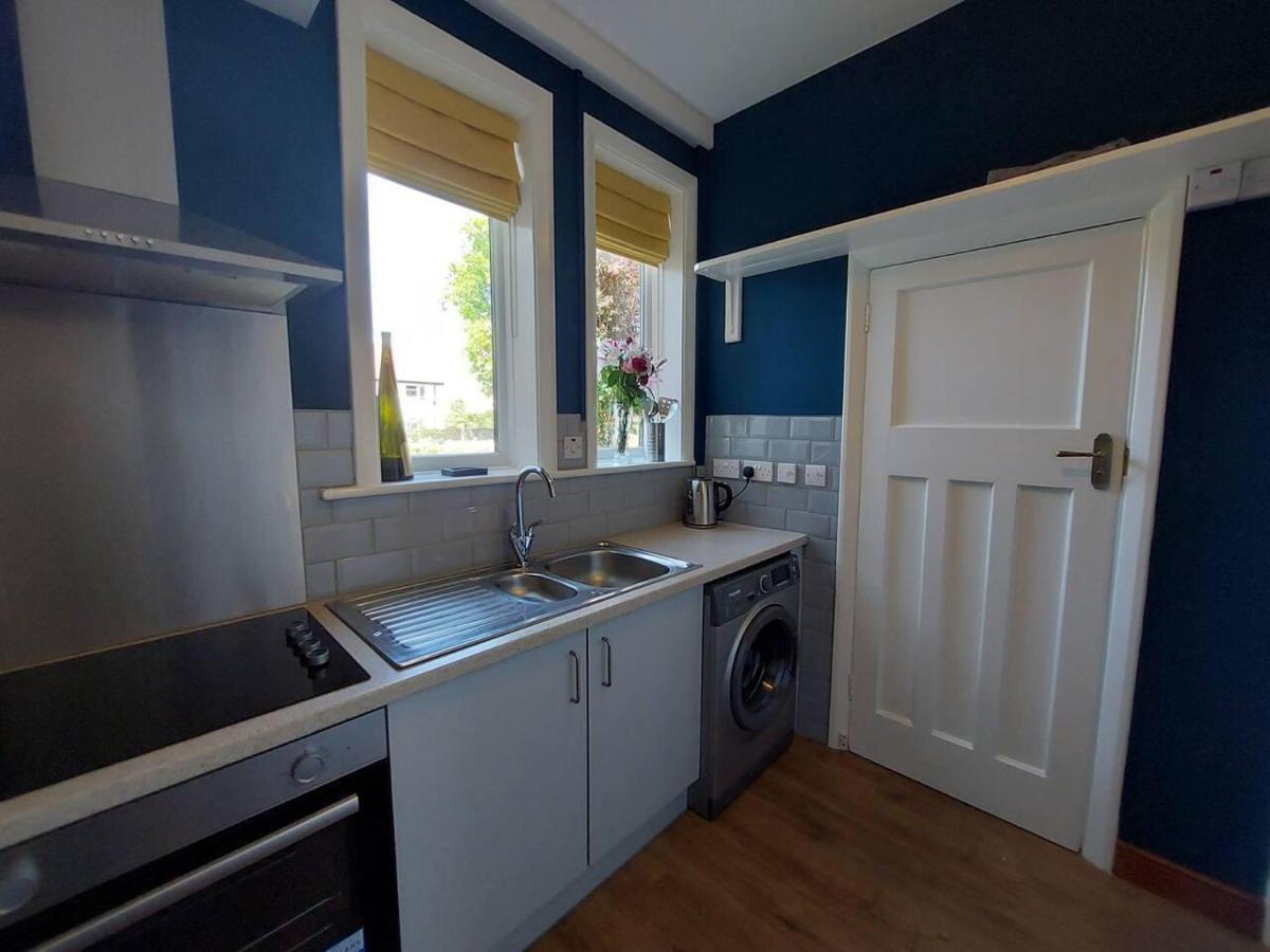 Inviting 1-Bed Apartment In Херн Бей Екстериор снимка